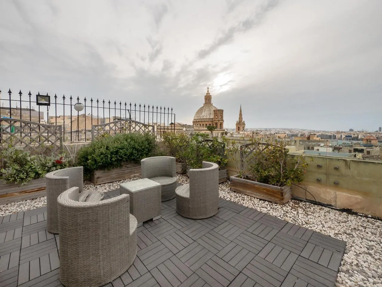 Valletta Strada Stretta Suite Мальта
